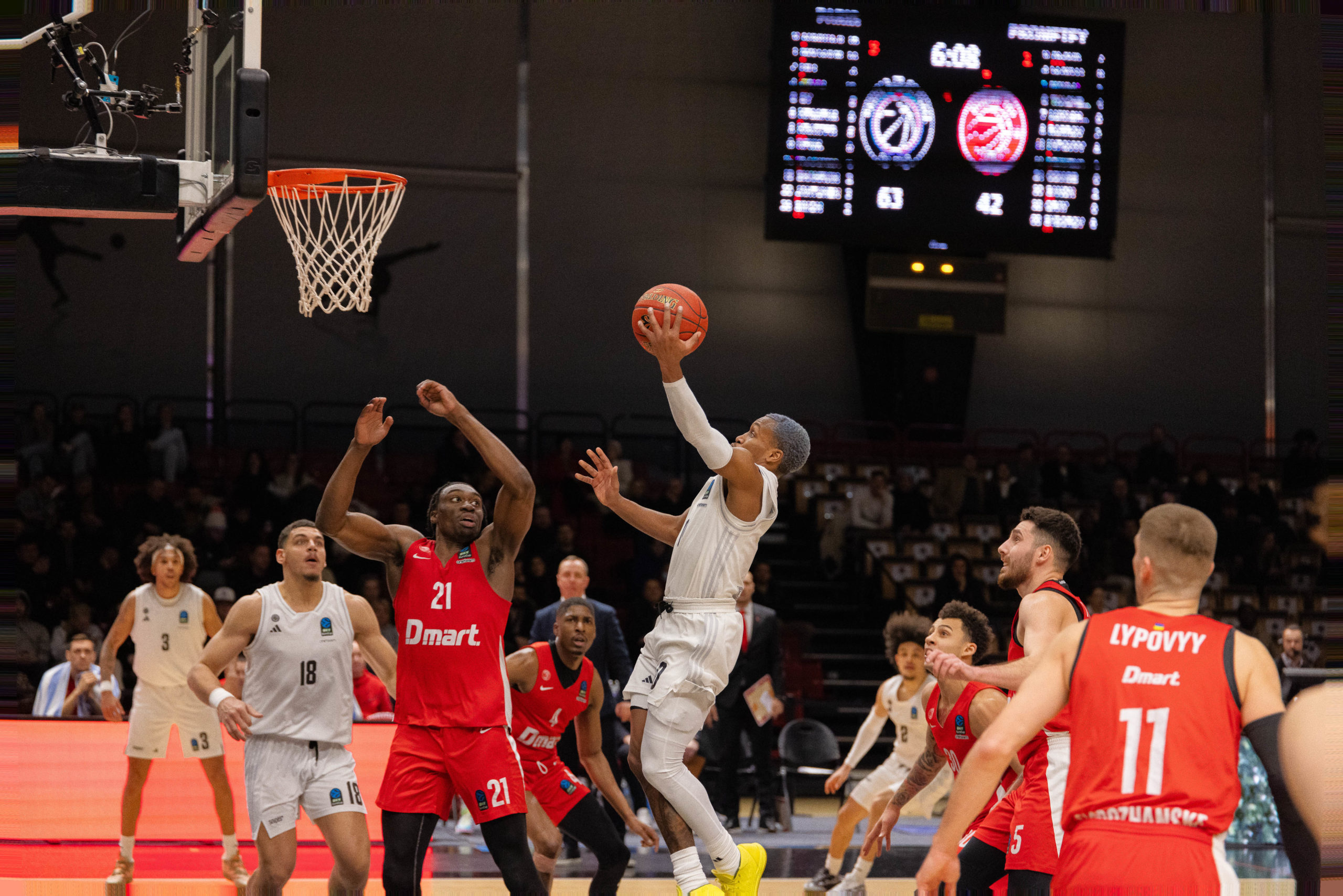 Paris Kicks Off 2024 With A Bang - Paris Basketball